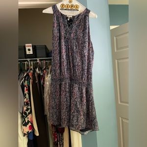 Floral chiffon fabric dress. Very comfortable. Pretty neckline